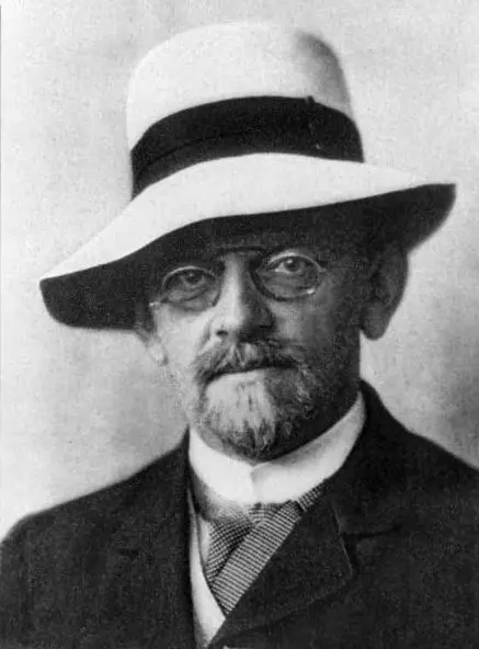 Black and white portrait photograph of David Hilbert